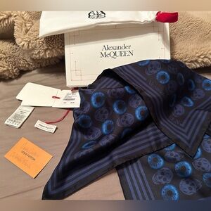 Alexander McQueen Polka Iris Biker Foulard Midnight Blue/Blue
